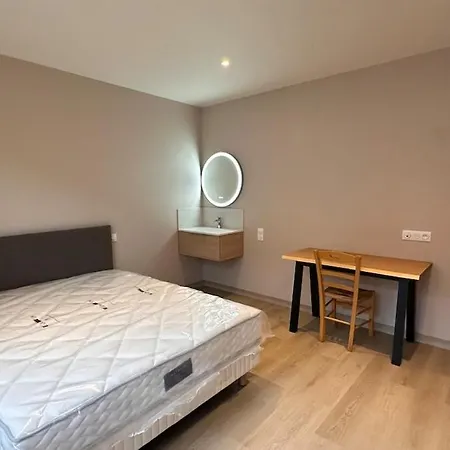 Business House Calais